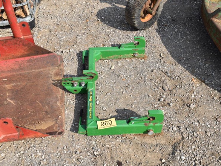 JD QUICK HITCH Lot 960, Area Farmer Liquidation, 5/14/2022, Anton