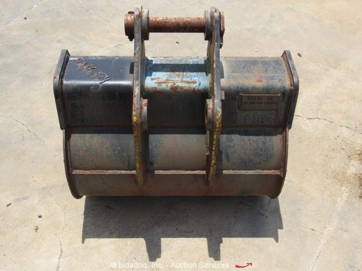 2016 TAG 30" Excavator Bucket Attachment For Yanmar Excavator bidadoo