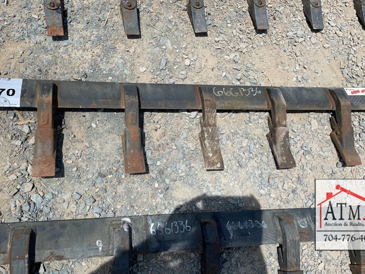 Bobcat Bucket Bite Tooth Bar Lot 270, May Equipment Auction Ring 1