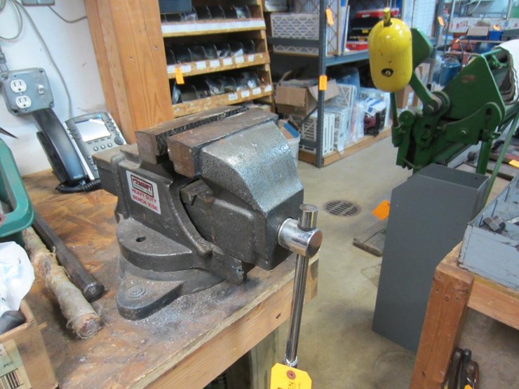 10194 • Duracraft Heavy Duty Bench Vise Lot 10194, Pustai Heating