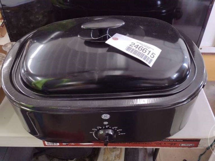 GE ELECTRIC ROASTER Lot 246615, Estate of John Wolter, 5/23/2022