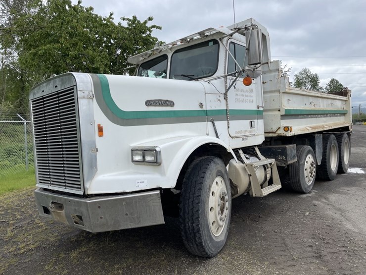 1988 Freightliner TriAxle Dump Truck Lot 128, Public Live Online