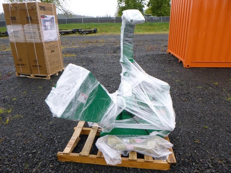 3PTO Wood Chipper Lot 6600, Monthly Public Auction Woodburn, OR, 5/27/2022, Bar None