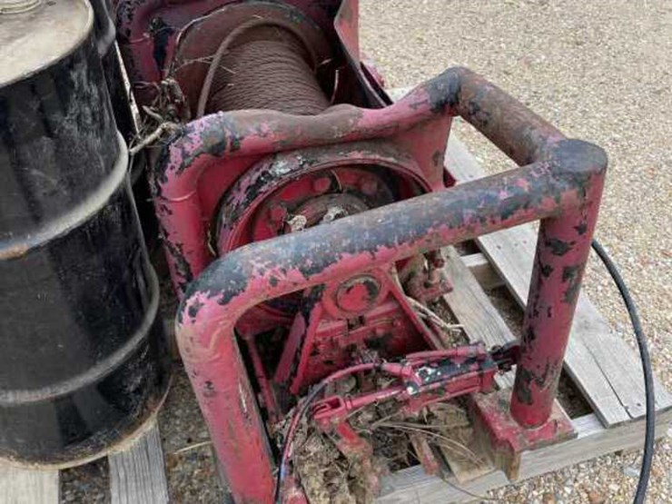 Braden Hydraulic Winch Lot 59, Farm Equipment Auction, 5/26/2022