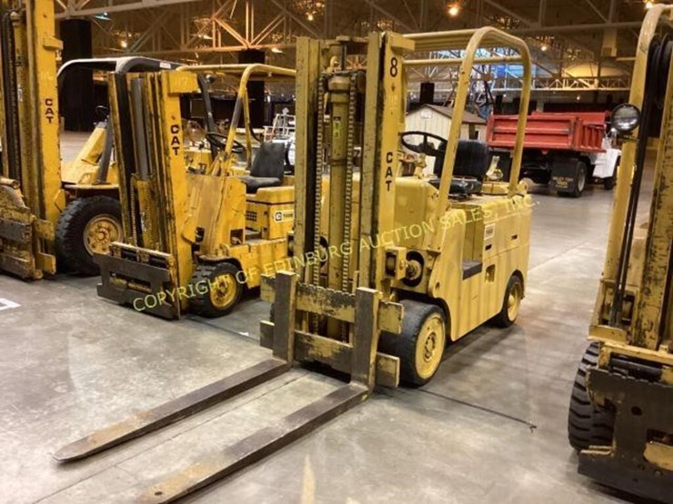 Caterpillar T80 C Forklift LP; 8K LB capacity; 170 Lot 118