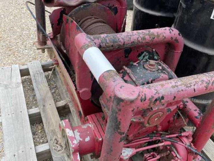 Braden Hydraulic Winch Lot 59, Farm Equipment Auction, 5/26/2022