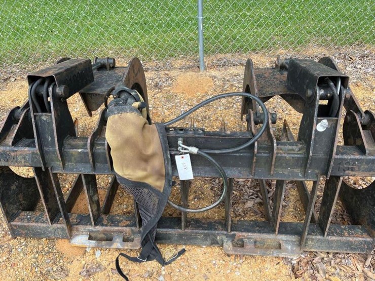 EDGE Grapple Bucket Lot 538, Machinery Auction Rolling Stock