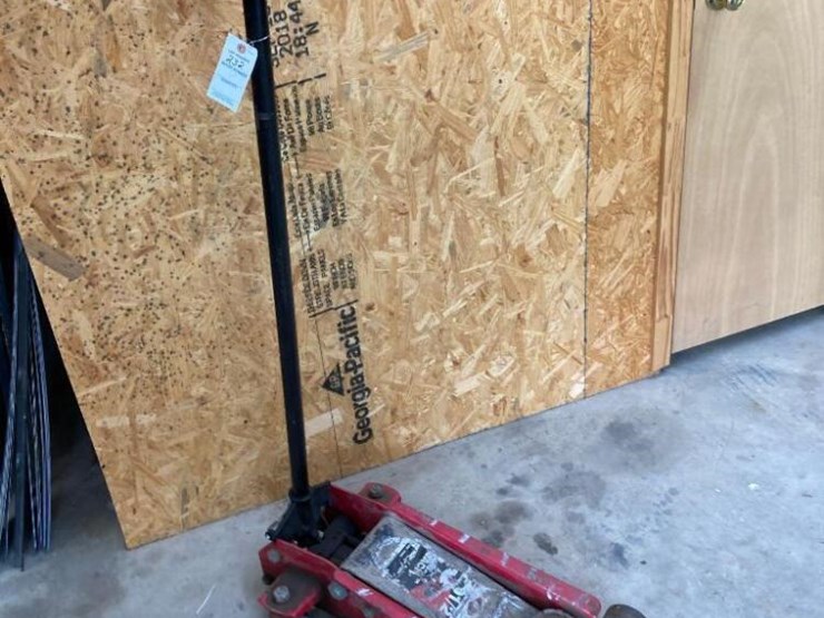 Mac 3.5 Ton Floor Jack Works Lot 232, Machinery Auction Tools