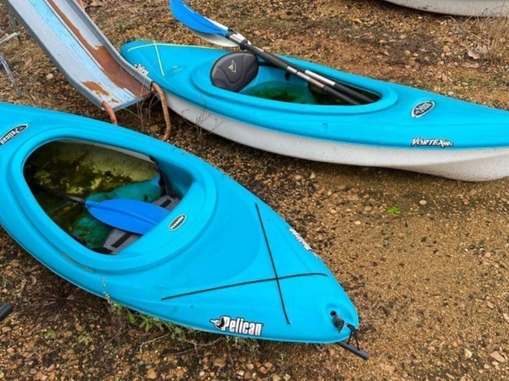 2 Kayaks, Pelican Vortex 80X Lot 86, Machinery Auction Tools
