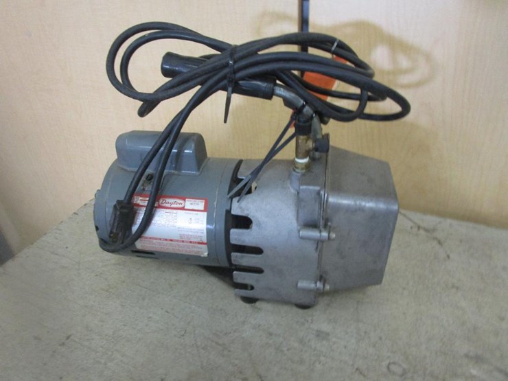 9468 • Dayton A/C Vacuum Pump Lot 9468, June 2022 Pike Heavy