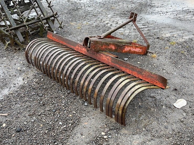 3PT HITCH LANDSCAPING RAKE Lot 4442, 13th Annual 3 Day Summer