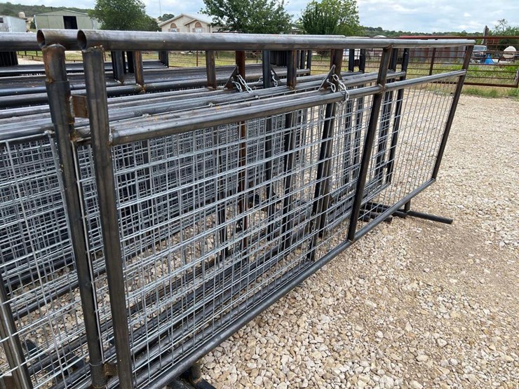 10' Freestanding Sheep & Goat Panel with Gate Sell by the bundle Lot