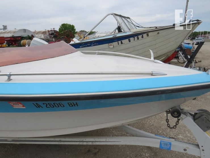1989 LARSON 115 HP JOHNSON OUTBOARD Lot , Pocahontas Machinery