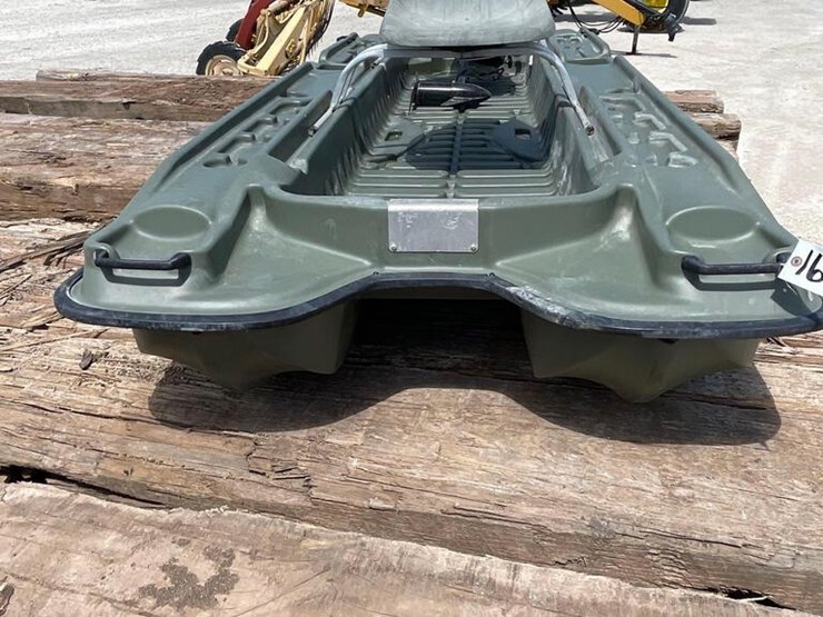 Pelican 2 Seater Boat with Minnkota Trolling Motor Lot 1609a, Ring 1