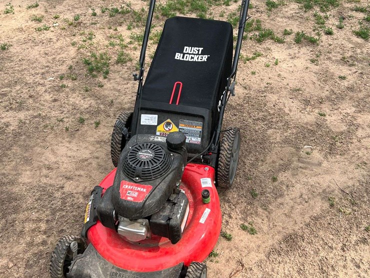 Craftsman M140 Push Mower Lot 8896, Agriculture & Construction
