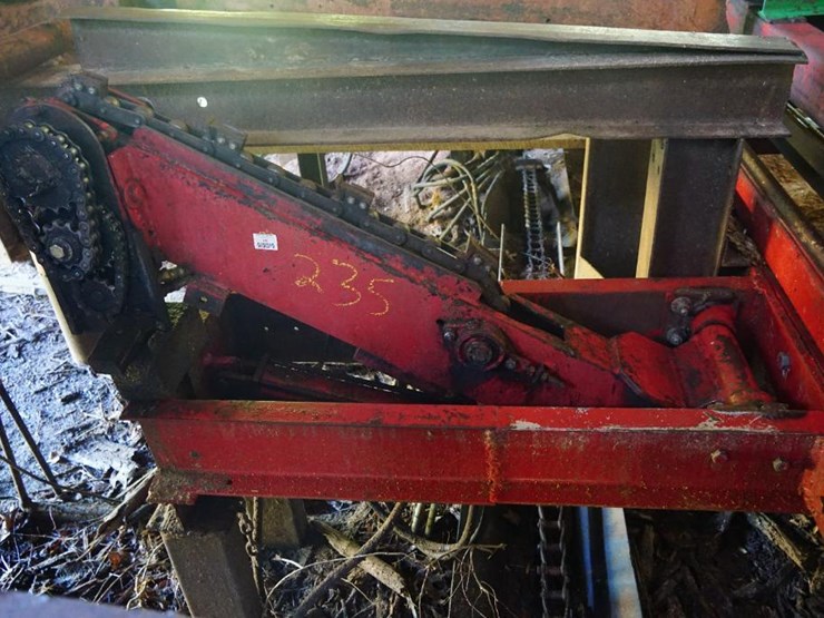 235 • 36'' Chain Type Log turner Lot 235, Virginia Sawmill