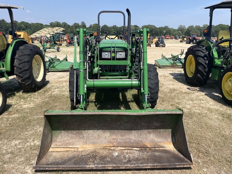 JOHN DEERE 5425 Lot 376, Moultrie Auction, 6/11/2022, DeMott Auction Auction Resource