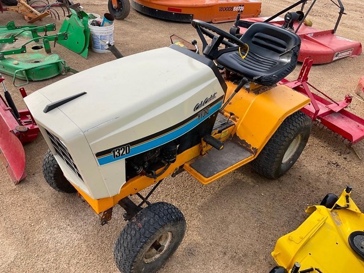 CUB CADET 1320 Lot 387, June Equipment Consignment Auction, 6/7/2022