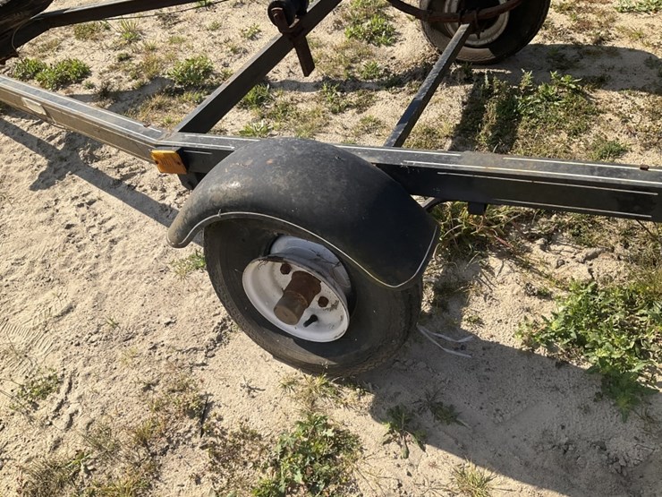 15' WESCO BOAT TRAILER NO TITLE Lot 62630, Farm Equipment Auction