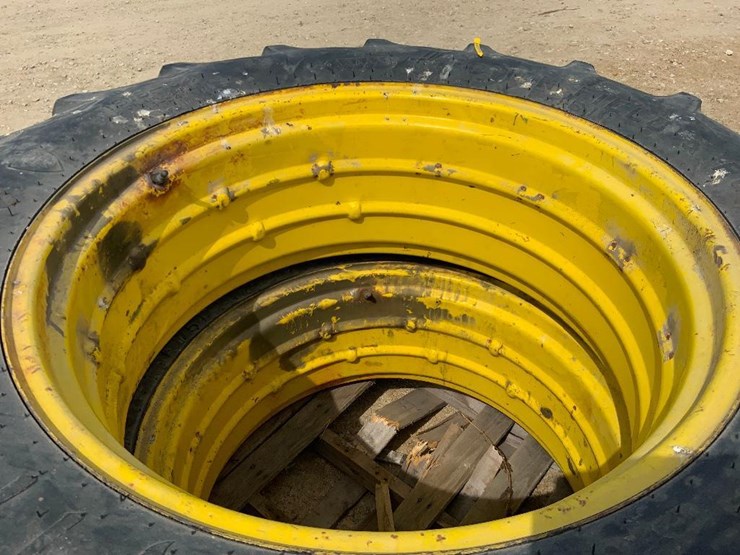 Inv 14106 Pair of Rear Tractor Tires & Rims 16.9x34 **TIRE SIZE