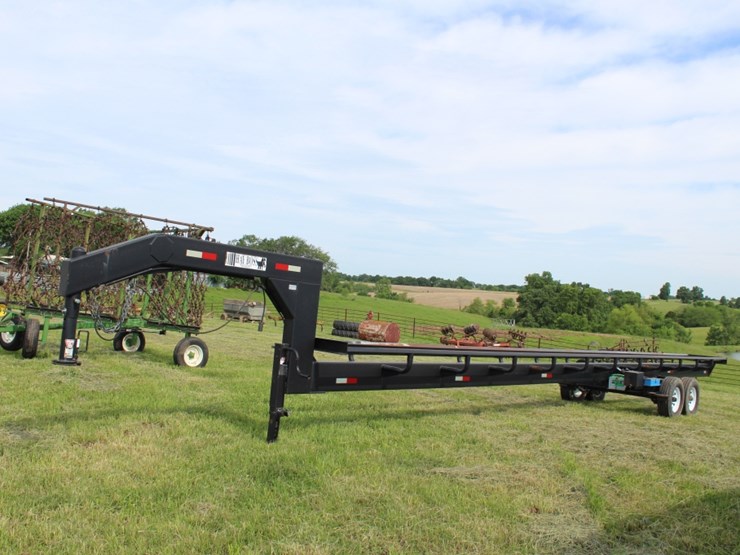 Woodworth 42' Hay Boss Inline Hay Trailer Lot 10, The Tony Mundell