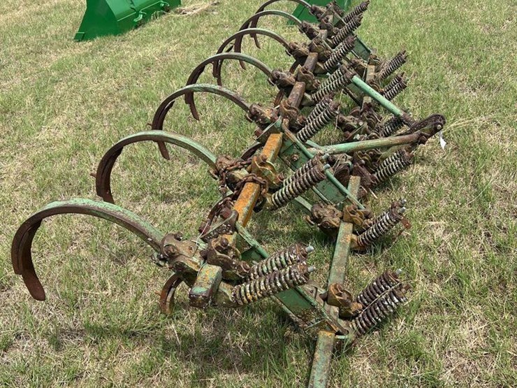 12 ft 13 Shank John Deere Chisel Plow Lot 8, Chico Summer Consignment Auction, 6/11/2022