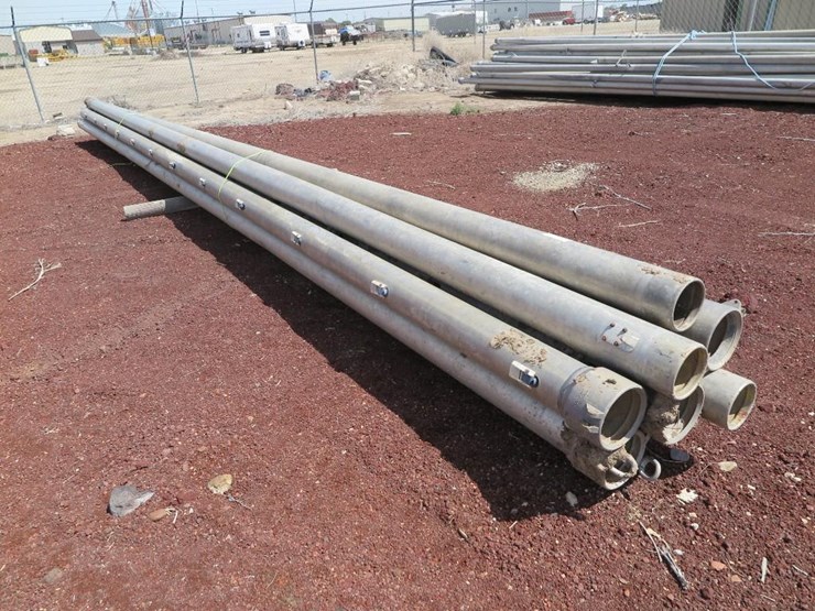 26530 • 240' 6" x 30' Aluminum Gated Pipe Lot 26530, Large Annual