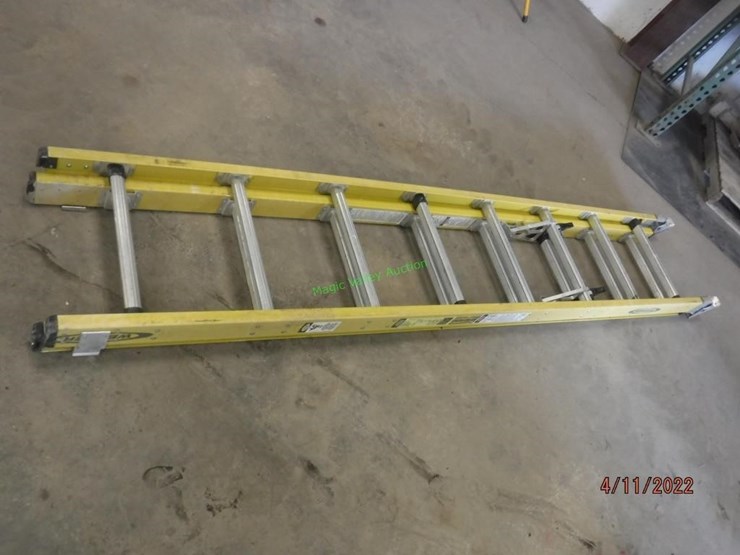 Werner 16' Extension Ladder Lot 812, SUMMER 2022, 6/15/2022, Magic