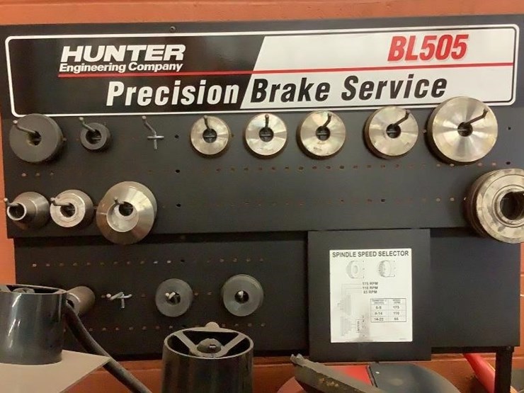 Hunter BL505 Brake Lathe Lot 806, June Monthly Day 1 Auction, 6/29