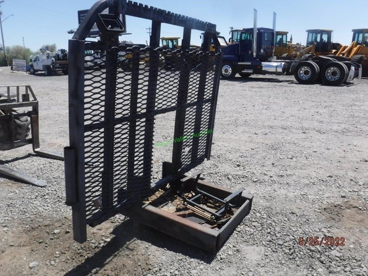 Semi Truck Headache Rack Lot 704, SUMMER 2022, 6/15/2022, Magic