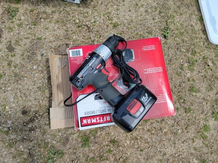 Craftsman 19.2 3/8" Drill Driver Lot 806, Patricia Plutowski Estate