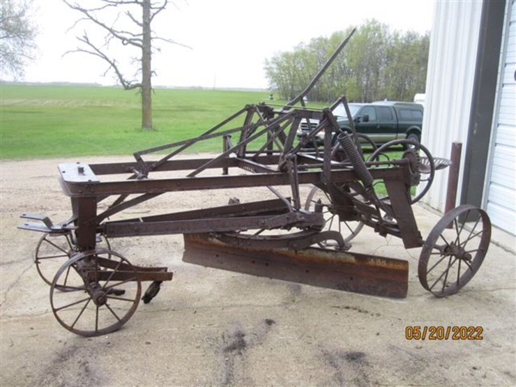 1915 VINTAGE PONY GRADER, (STOCKLAND ROAD MFG. GO , MINNEAPOLIS, MN