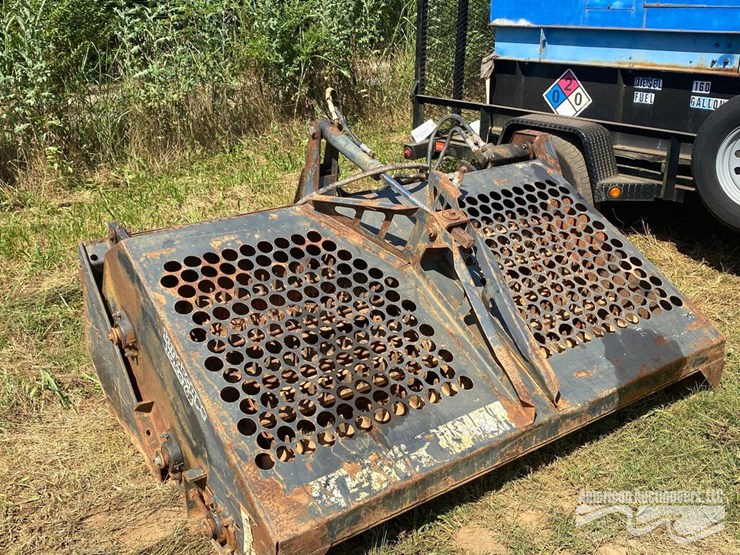 QUICK ATTACH LANDSCAPE RAKE 6B Lot 706, Gigantic Quarterly Equipment
