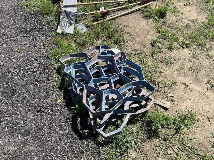 concrete-stamp-forms-lot-1412-june-online-farm-consignment-6-30