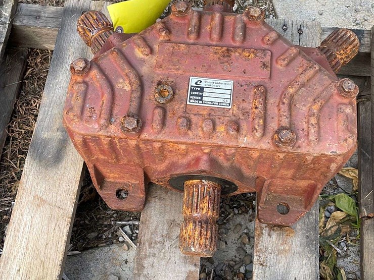 Comer industries Gearbox for batwing bush hog Comes with gearbox for