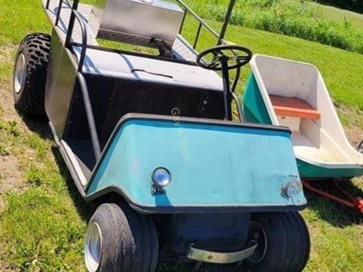 golf-cart-lot-918-june-online-farm-consignment-6-30-2022-gavin