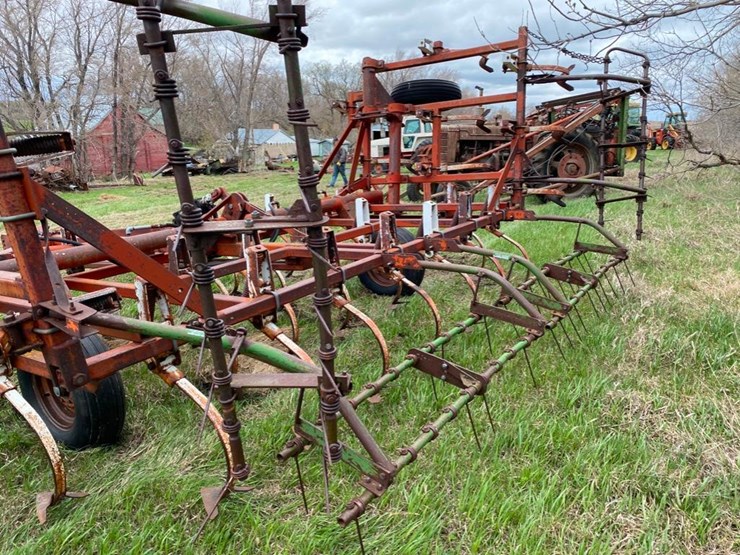 Wilrich Field Cultivator With Harrows Lot 45, Gene Woolley Estate