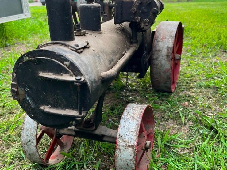 Miniature Steam Tractor Lot 68, Gene Woolley Estate Farm Equipment