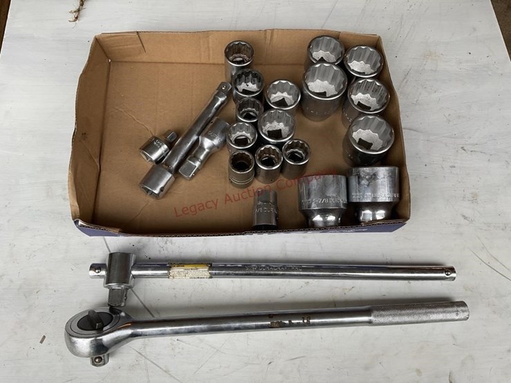 Duracraft threequarter drive socket set Lot 156, Farm Equipment