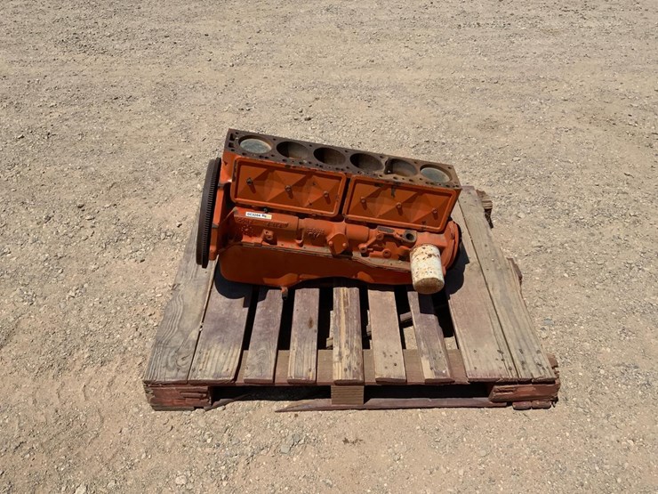 Chevrolet 292 Engine Block Lot GC3204, Jun 29, 2022 Equipment