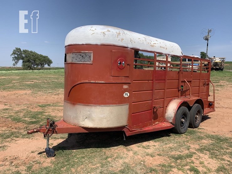 1992 HALE LIVESTOCK TRAILER Lot , Dane Trout Estate, 6/25/2022