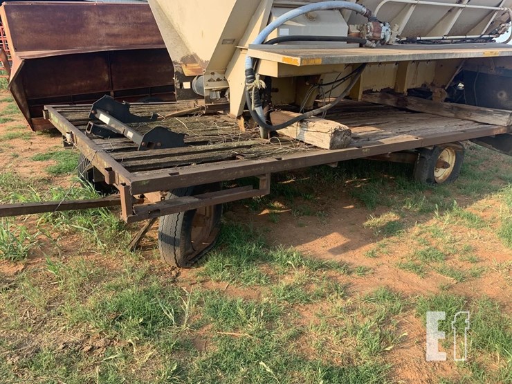 JOHN DEERE CHASSIS Lot , Dane Trout Estate, 6/25/2022, North Texas
