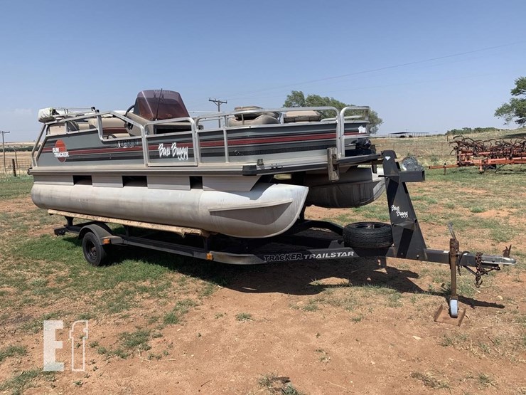 SUN TRACKER BASS BUGGY Lot , Dane Trout Estate, 6/25/2022, North
