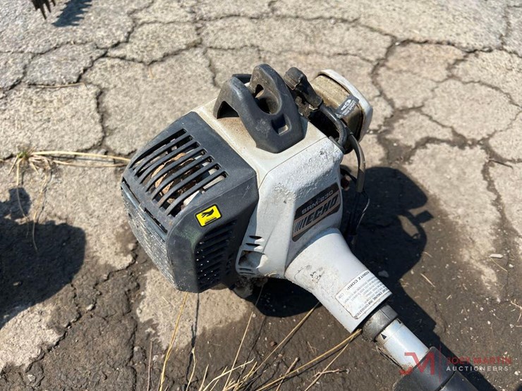 ECHO SRM 230 STRAIGHT SHAFT WEED EATER Lot 312, PANDLE INC ASSET