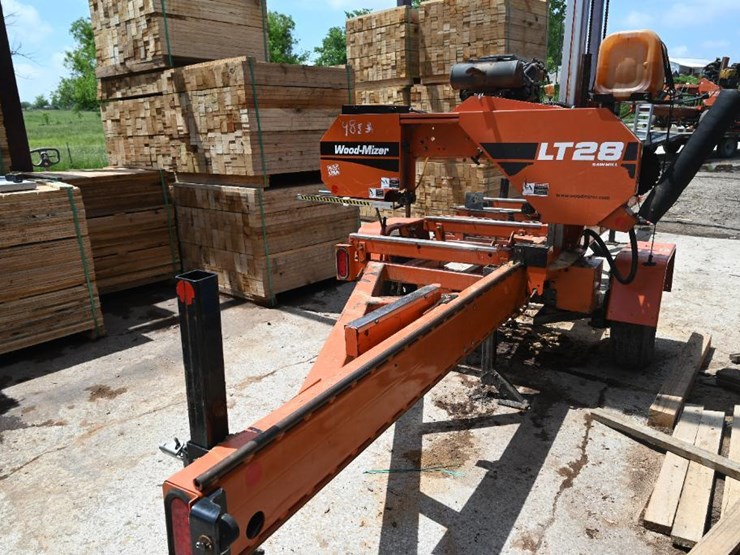 640 • 2016 WoodMizer LT28 Portable Bandmill Lot 640, Bright Star’s