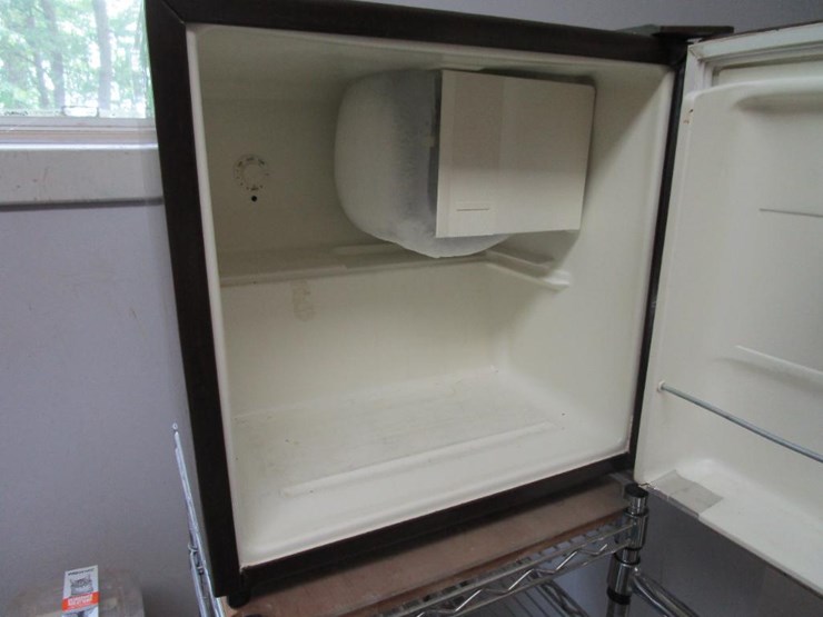 8361 • Absocold Mini Fridge Lot 8361, New Holland TC30, Tandem Axle