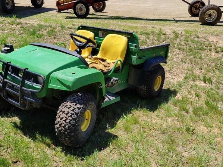 JOHN DEERE GATOR Lot 126, June Online Farm Consignment, 6/30/2022