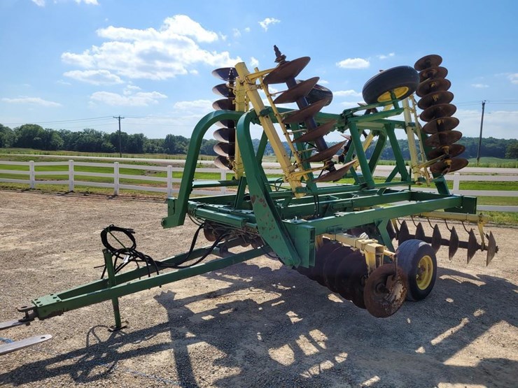 JOHN DEERE 20 Lot 3245, Stateline Consignment Auction DAY 1 RING 1, 7/8/2022, Powers