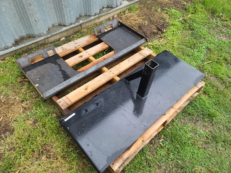 Universal Skid Steer Plates Lot GP0056, Jul 06, 2022 Equipment