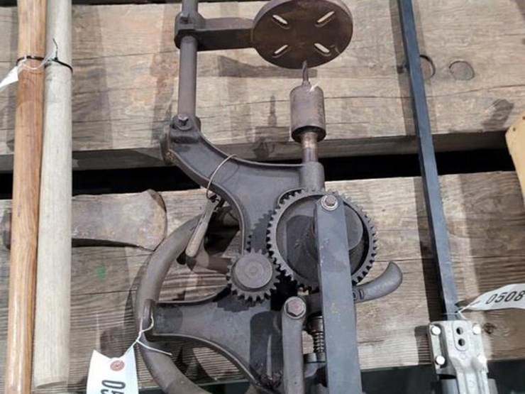 Wall Mount Manual Drill Press Lot 509, Stateline Consignment Auction